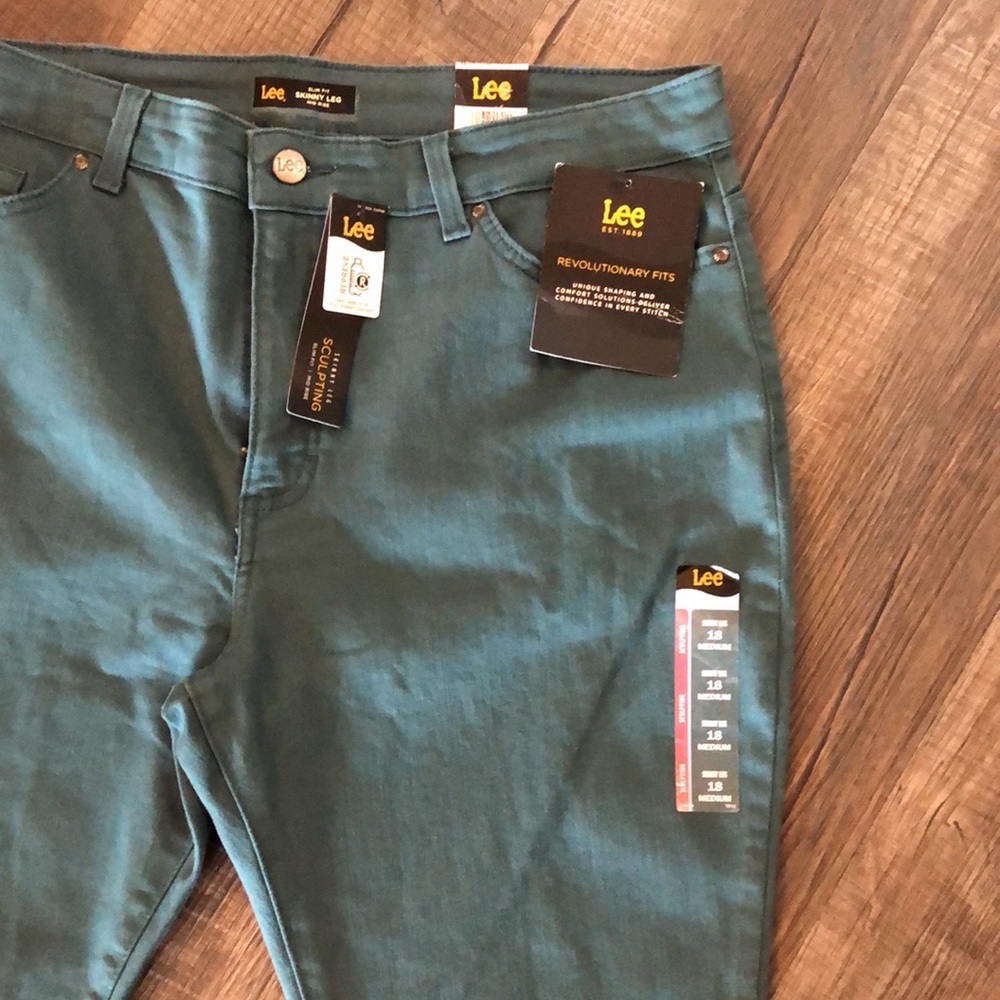 NWT Lee Women’s Skinny Leg Jeans - Picture 7 of 13